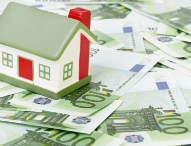 Ετοιμάζονται τα «ραβασάκια» του ΕΝΦΙΑ - Τι θα πληρώσουν οι ιδιοκτήτες ακινήτων;